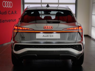 Audi Q3 HYBRIDE e-hybrid 272 ch S tronic 6 S line   - 19