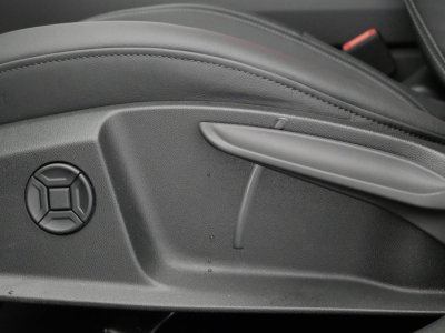 Audi A6 Avant 55 TFSIe 367 ch S tronic 7 Quattro Competition   - 28