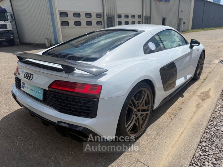 Audi R8 COUPE QUATTRO PERFORMANCE 52 FSI 620 DECENNIUM N° 113 / 222 - 5