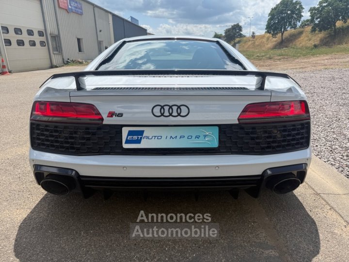 Audi R8 COUPE QUATTRO PERFORMANCE 52 FSI 620 DECENNIUM N° 113 / 222 - 6