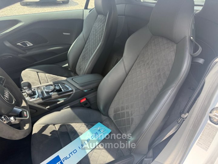 Audi R8 COUPE QUATTRO PERFORMANCE 52 FSI 620 DECENNIUM N° 113 / 222 - 11