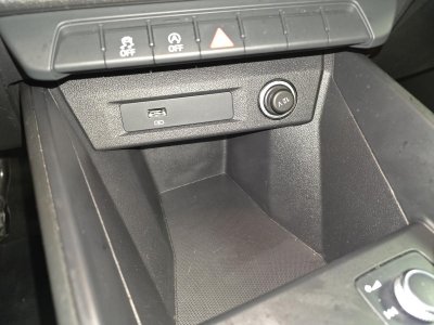 Audi A1 Sportback 15 35 TFSI - 150 - BV S-Tronic Business line   - 30