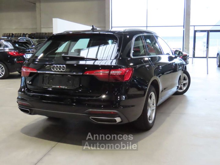 Audi A4 Avant 30TDi STRONIC - 3