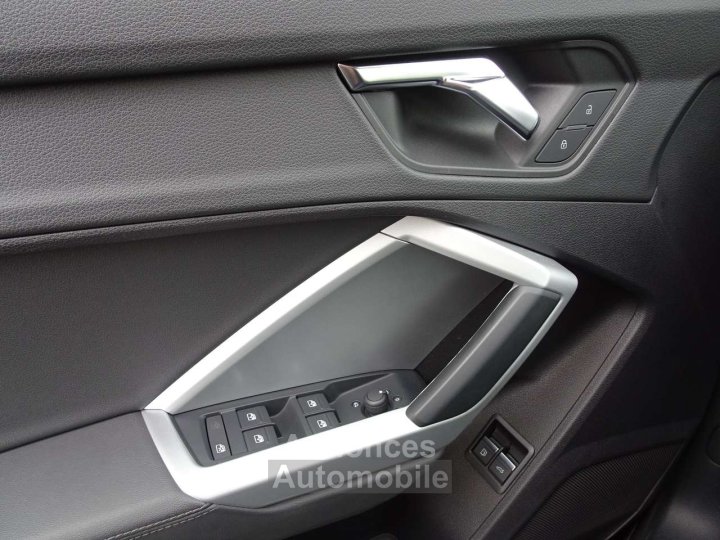 Audi Q3 45TFSie S-Line CARPLAY,CAMERA,VIRTUAL,LEDER,NAVI - 21