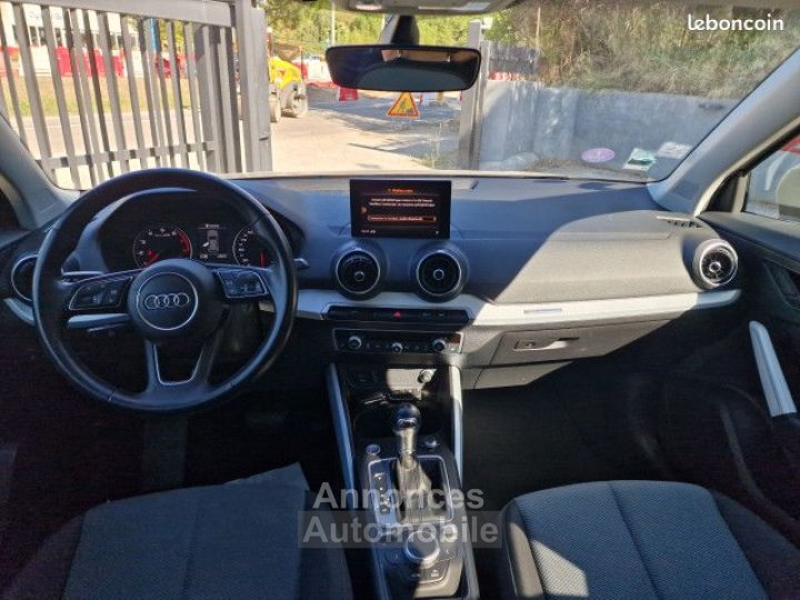 Audi Q2 tfsi 150 s-line ext gris quantum - 3