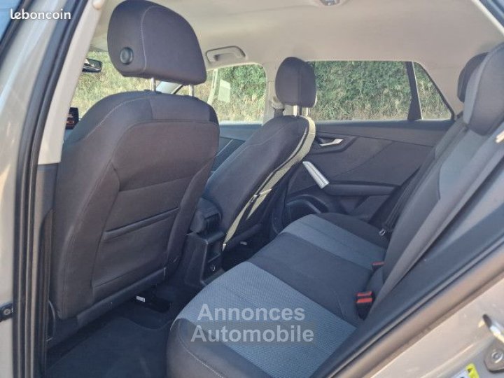 Audi Q2 tfsi 150 s-line ext gris quantum - 5