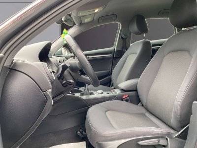 Audi A3 Sportback 30 TFSI   - 9