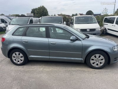 Audi A3 Sportback 16 TDI 105CH DPF START-STOP AMBITION LUXE   - 4
