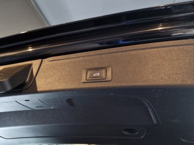 Audi A4 Avant A4 AVANT QUATTRO 40TDI 204ch S-Tronic7 Business Line TVA   - 17