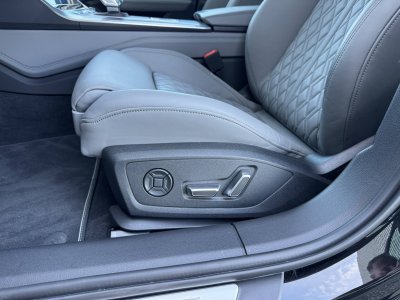 Audi A6 Avant 55 TFSIe 367 ch S tronic 7 Quattro Competition   - 38