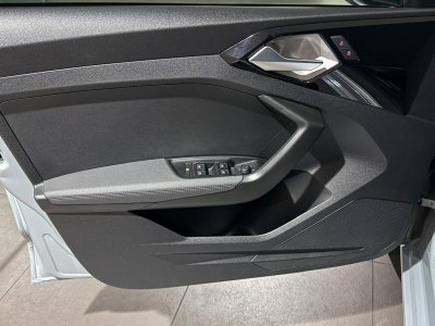 Audi A1 Sportback 30 TFSI 110 ch S tronic 7 Advanced   - 4
