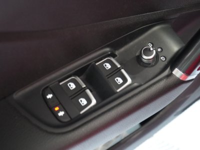 Audi Q2 20 TDI 190 ch S tronic 7 Quattro S-Line   - 20