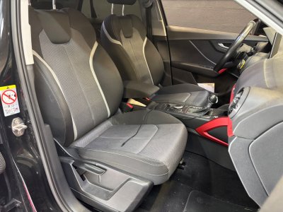 Audi Q2 14 TFSI COD 150 ch S tronic 7 Design Luxe / Suivi   - 12