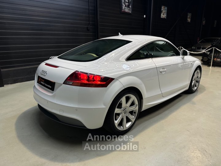 Audi TT 20 TFSI 200 S line S-Tronic A - 4