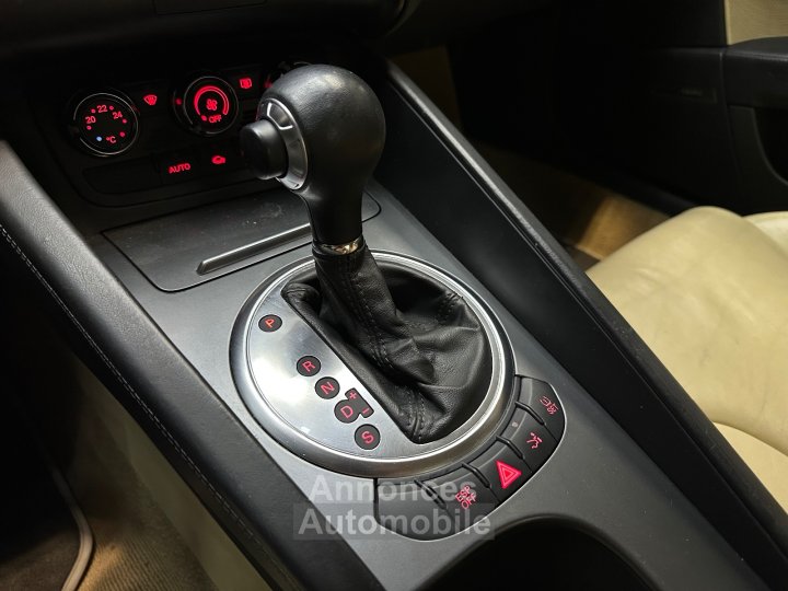 Audi TT 20 TFSI 200 S line S-Tronic A - 21