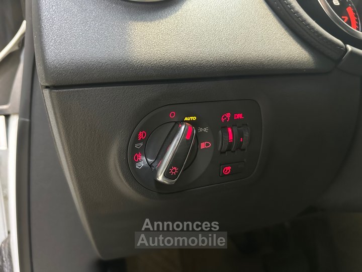 Audi TT 20 TFSI 200 S line S-Tronic A - 23