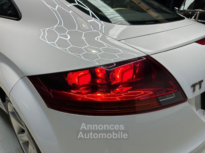 Audi TT 20 TFSI 200 S line S-Tronic A - 42