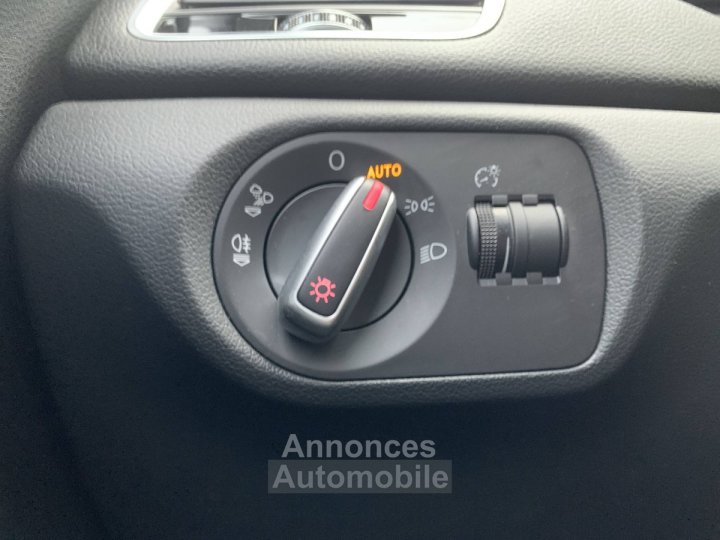 Audi Q3  20 TDI 120ch Business line S tronic 7 - 22