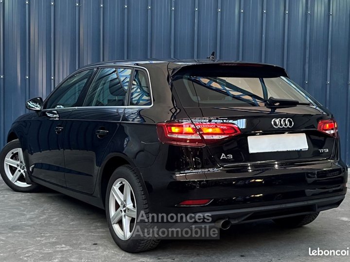 Audi A3 Sportback Design 115ch TFSI Essence BVM6 Garantie 1 An Suivi Complet Radar de Recul Feux Xénon - 4