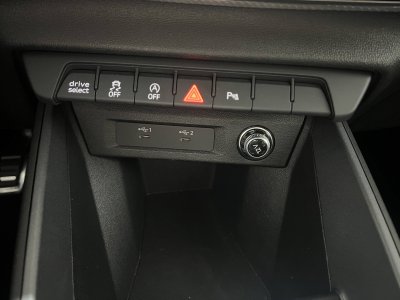 Audi A1 Sportback 30 TFSI 116 ch S tronic 7 S Line   - 44