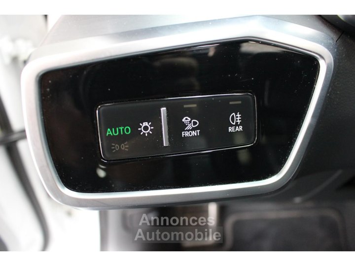 Audi A6 Avant Quattro 55 TFSI E S LINE - Toit Panoramique - Attelage - 17