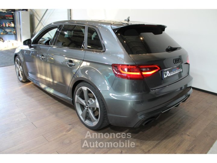 Audi RS3 SportBack Quattro 25 TFSI - 367 - BV S-tronic 8V - 10
