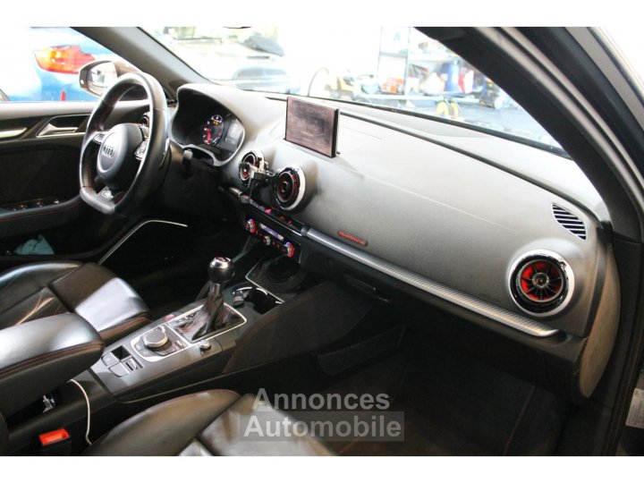 Audi RS3 SportBack Quattro 25 TFSI - 367 - BV S-tronic 8V - 19
