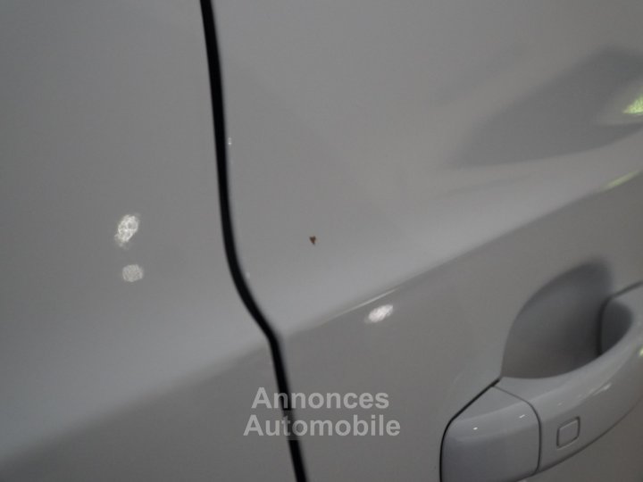 Audi Q3 20 TDI 140 ch S line - 27