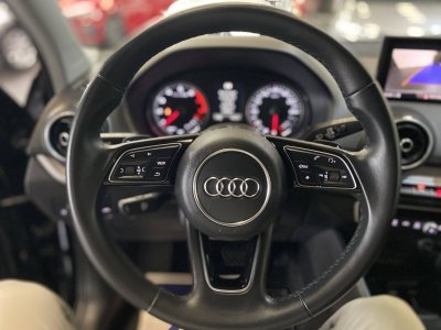 Audi Q2 35 TFSI S line   - 11