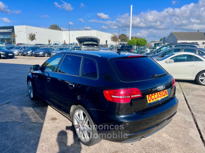 Audi A3 SPORTBACK 1,6 TDI 105CH / XENON / RADAR AV AR / DISTRI OK - 4