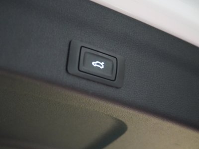 Audi A6 Avant 40 TDI 204 ch S line / SUIVI %2B VIDANGE S TRONIC   - 40