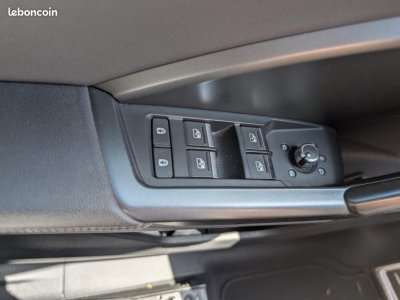 Audi Q3 20 35 TDI 150 S-LINE ORIGINE FRANCE%2BTOIT OUVRANT BVA   - 30