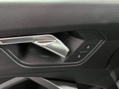 Audi Q3 45 TFSIe 245 ch S tronic 6 S line   - 14