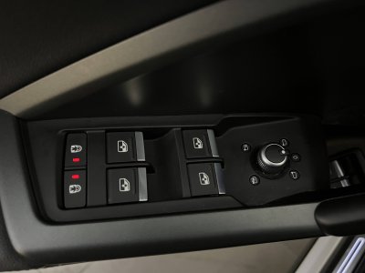 Audi Q3 45 TFSIe 245 ch S tronic 6 S line   - 15