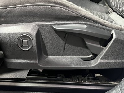 Audi Q3 45 TFSIe 245 ch S tronic 6 S line   - 18