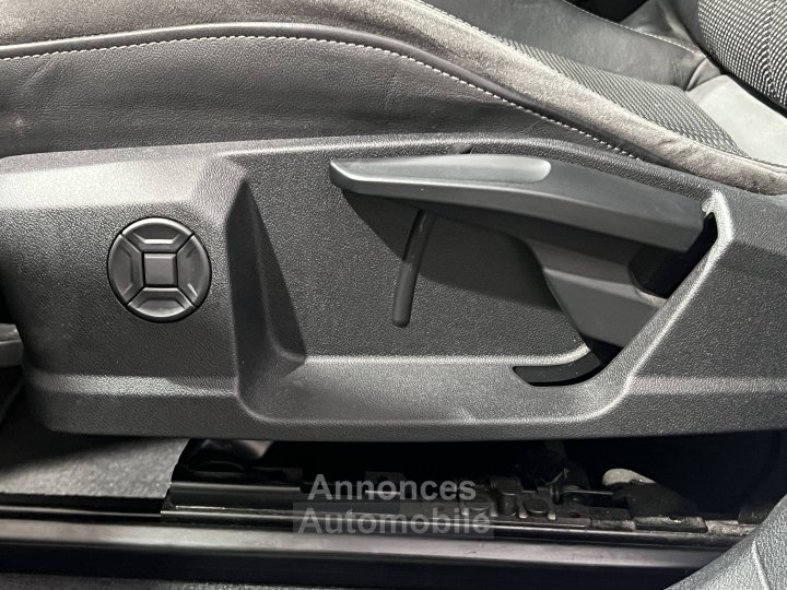 Audi Q3 45 TFSIe 245 ch S tronic 6 S line - 18