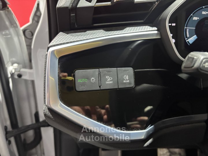 Audi Q3 45 TFSIe 245 ch S tronic 6 S line - 19
