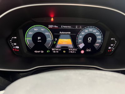 Audi Q3 45 TFSIe 245 ch S tronic 6 S line   - 24