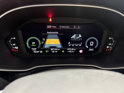 Audi Q3 45 TFSIe 245 ch S tronic 6 S line   - 25
