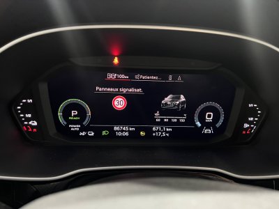 Audi Q3 45 TFSIe 245 ch S tronic 6 S line   - 35