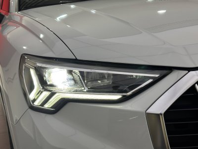 Audi Q3 45 TFSIe 245 ch S tronic 6 S line   - 57