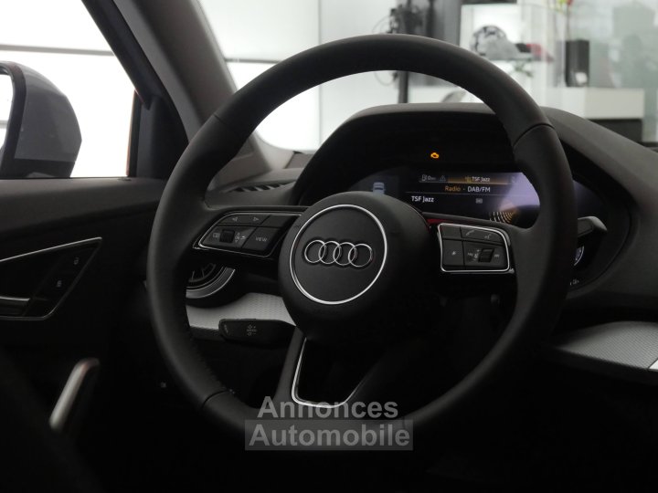 Audi Q2 35 TFSI 150 S tronic 7 Design - 10