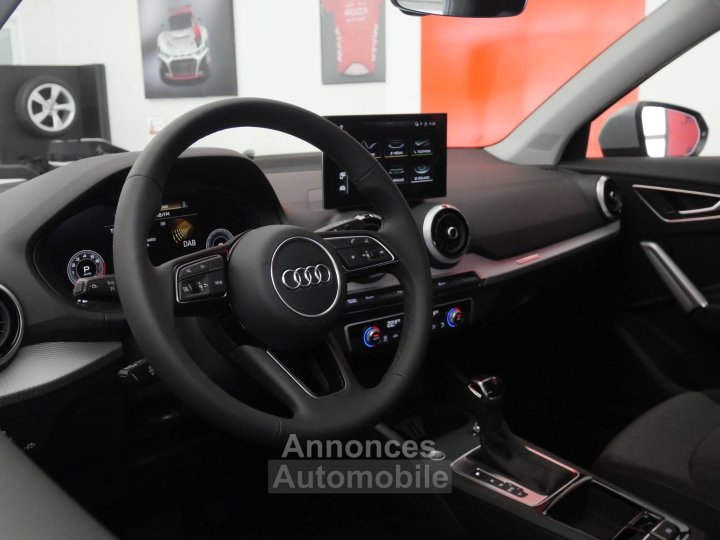 Audi Q2 35 TFSI 150 S tronic 7 Design - 12