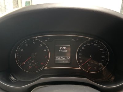 Audi A1 12 TFSI 86 Attraction   - 23