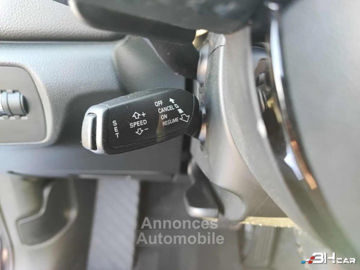 Audi Q3 20 TDI 150 AMBITION LUXE QUATTRO S-TRONIC BVA - 23