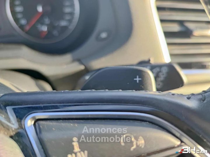 Audi Q3 20 TDI 150 AMBITION LUXE QUATTRO S-TRONIC BVA - 25