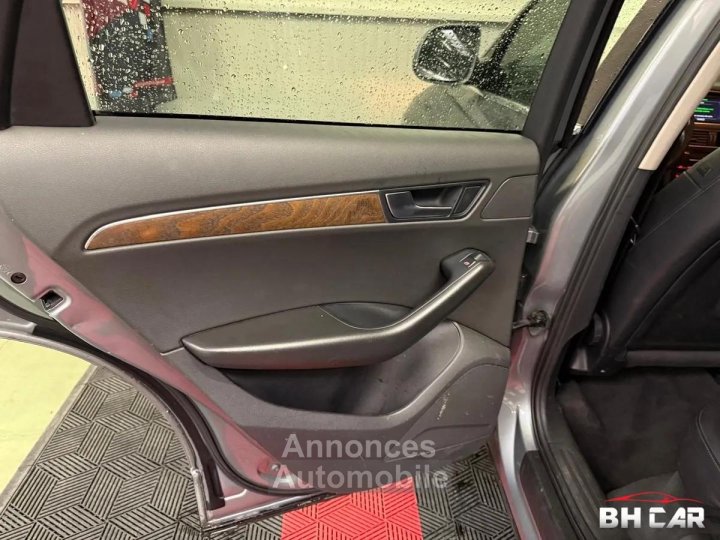 Audi Q5 30 TDI 240 AMBIENTE QUATTRO S-TRONIC BVA7 - 11