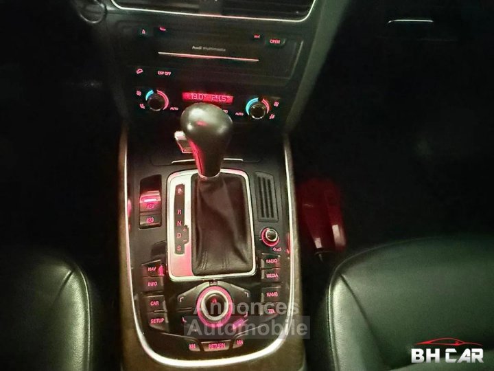 Audi Q5 30 TDI 240 AMBIENTE QUATTRO S-TRONIC BVA7 - 16