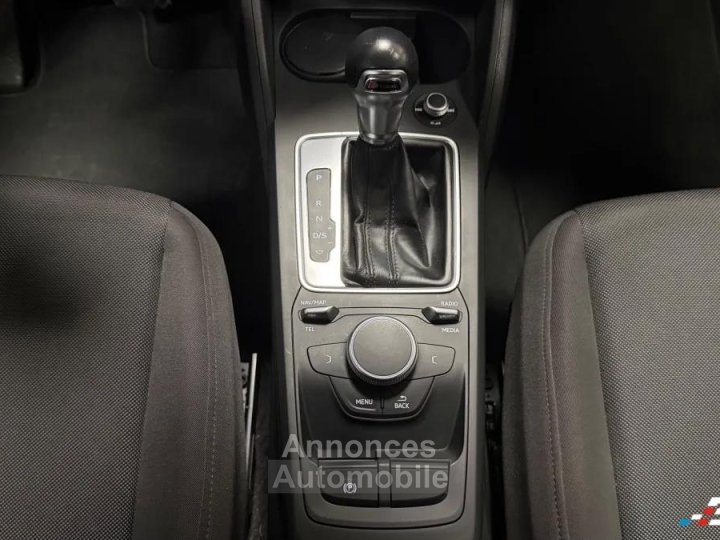 Audi Q2 20 TDI 190 DESIGN QUATTRO S-TRONIC / Suivi COMPLET / Origine FRANCE - 17