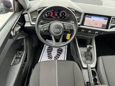 Audi A1 Sportback II 30 TFSI 116ch Business line S tronic 7   - 11